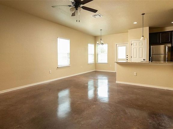 4th image of 238 Samuel Dr #B