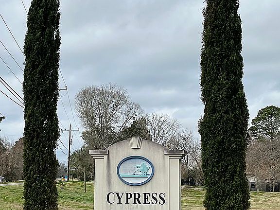 5th image of 2 Cypress Cv