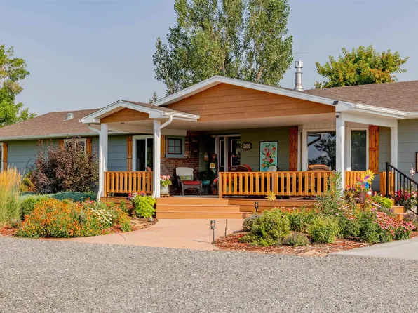 853 Riverside Ave, Powell, WY 82435