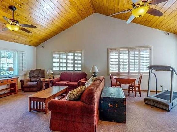 2nd image of 110 Nadelhorn Dr