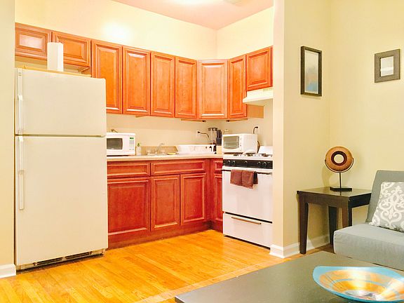 3rd image of 3534 Carlisle Pl #A