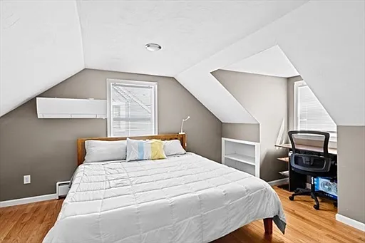 15 Packard Ave — Photo 14