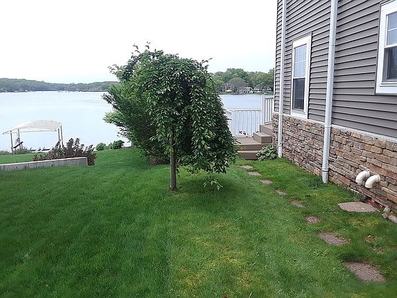 5th image of 456 W Crooked Lake Dr