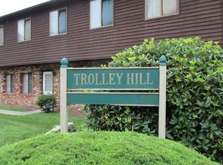 81 Trolley Cir #81, Milford, CT 06460