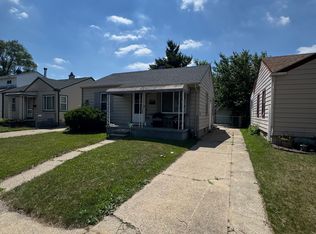 952 E Brickley Ave, Hazel Park, MI 48030