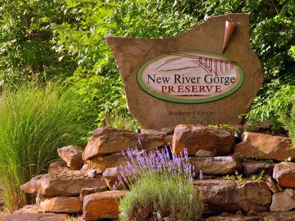 River Gorge Dr, Fayetteville, WV 25840