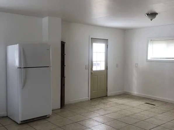 (undisclosed Address), Conneaut, OH 44030