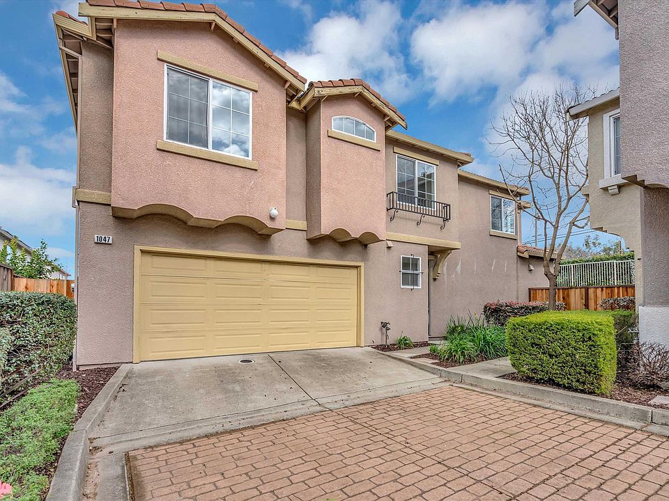 1st image of 1047 Myrtlewood Ct