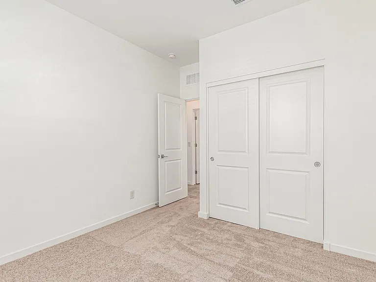 8821 W Agora Ln — Photo 21