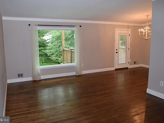 5th image of 4611 Lawn Ct