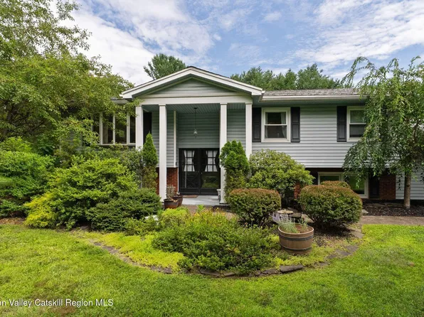212 New York 9h, Hudson, NY 12534