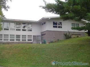 835 Sycamore Rd, Batesville, IN 47006