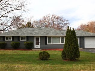 S72W19518 Lochcrest Blvd, Muskego, WI 53150