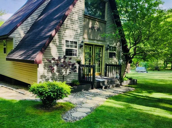 201 Magpie Ln, Strattanville, PA 16258