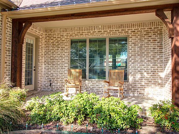 4th image of 7627 La Bolsa Dr