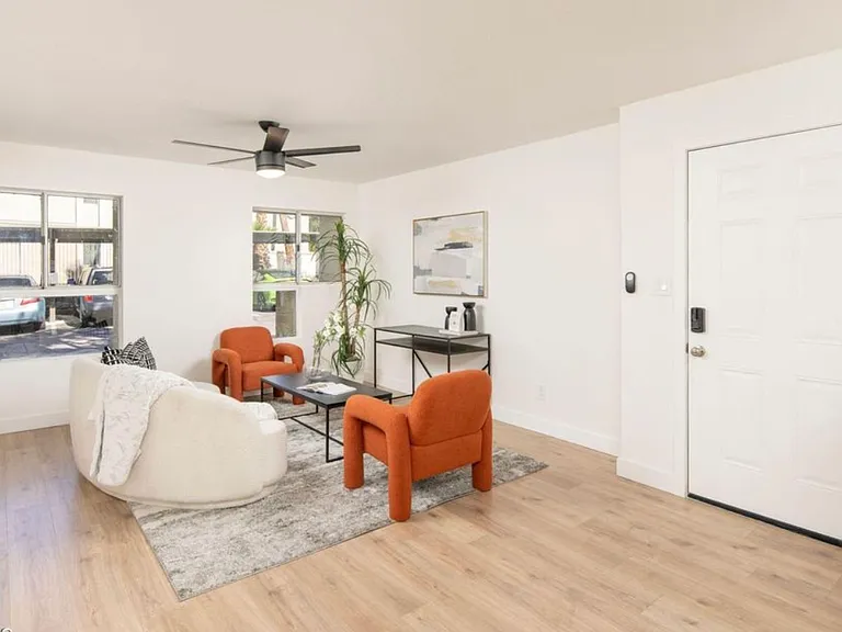 1880 E Morten Ave #111 — Photo 5