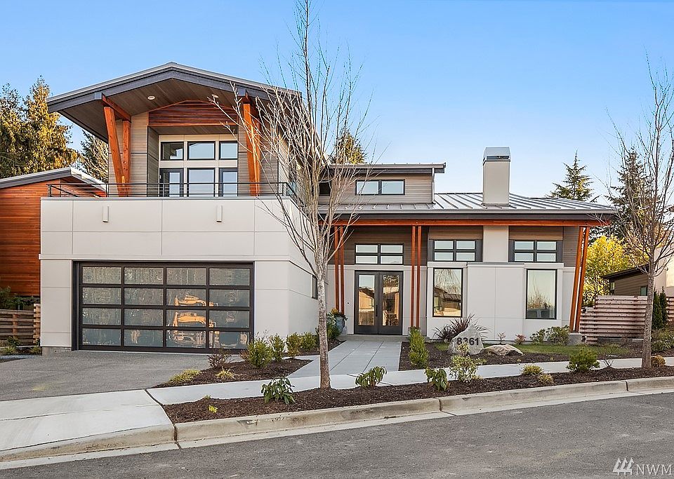 1st image of 8361 SE 31st St
