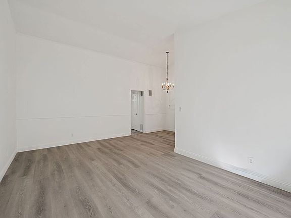 2nd image of 333 S Rexford Dr APT 5