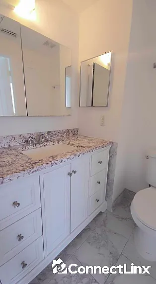 751 SW 148th Ave — Photo 6