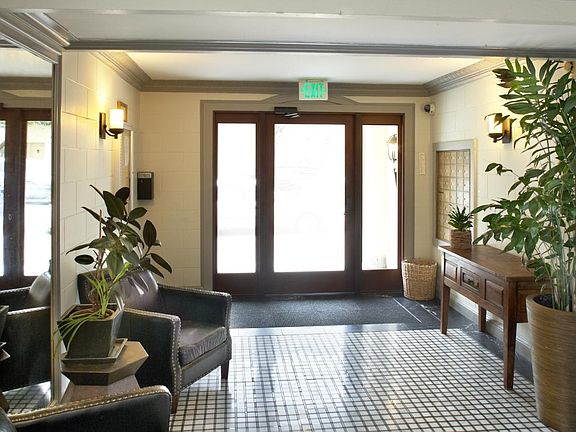 Renovated Welcoming Lobby