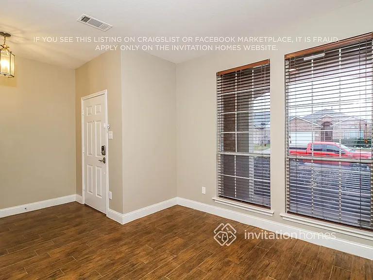 6231 Farrah Dr — Photo 2