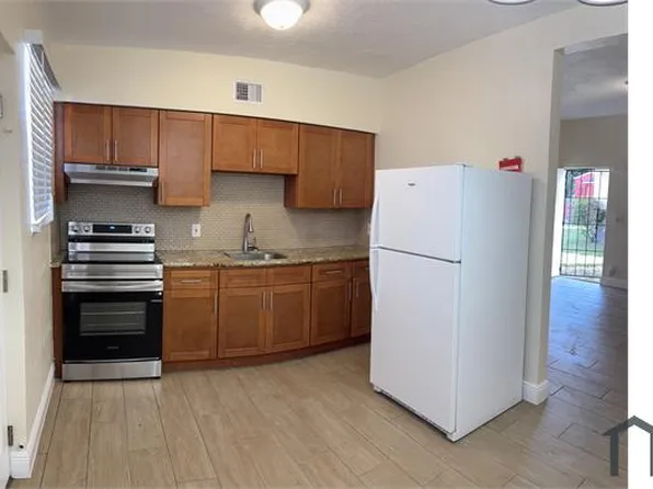 1269 NW 53rd St, Miami, FL 33142