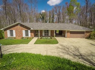 9611 Fairground Rd, Louisville, KY 40291