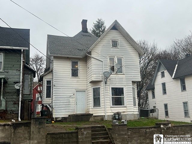 1st image of 18 Bowen St
