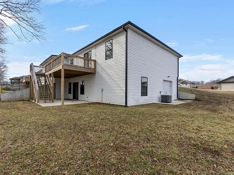 524 Old Poplar Rd — Photo 33
