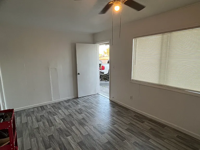 901 Zeff Rd — Photo 27
