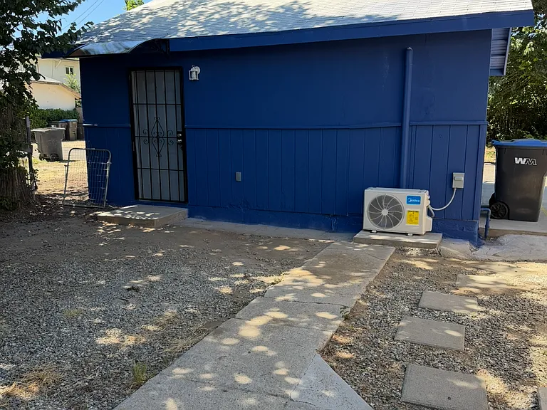 310A S Curry St — Photo 9
