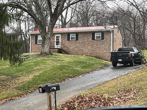 5th image of 3 Kaywood Ct
