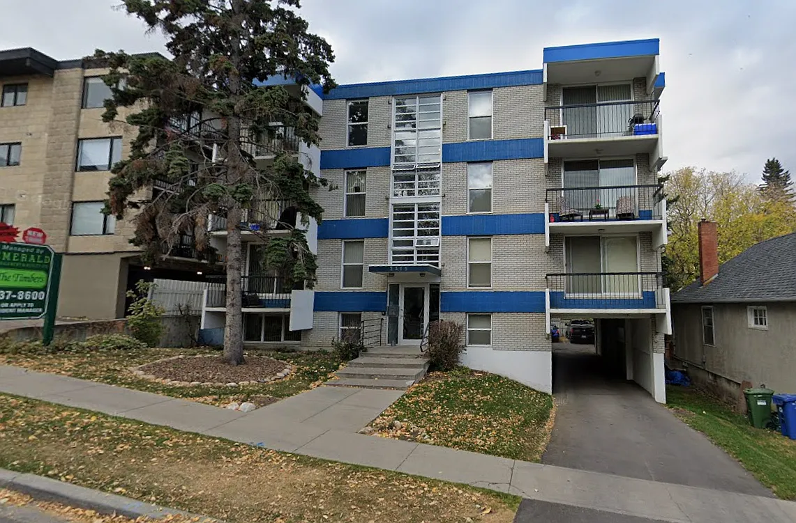 2315 14A Street S.W. — Photo 1