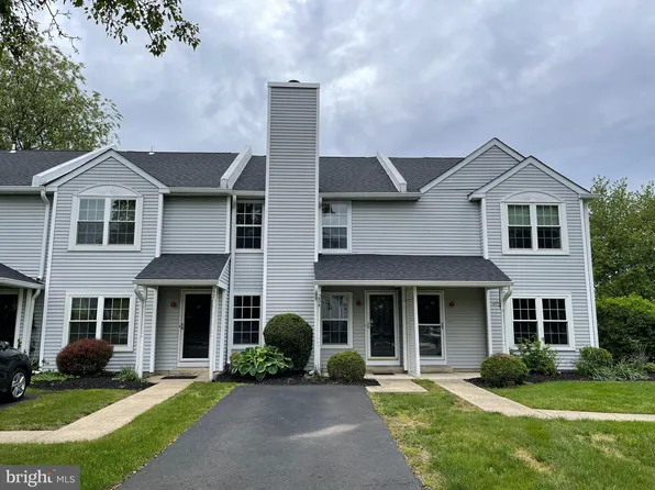 33 Eaton Ct #130, Newtown, PA 18940