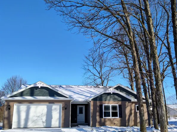 1201 Peggy Ln, Wilmington, OH 45177