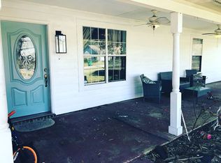 1129 Gum St, Ocean Springs, MS 39564