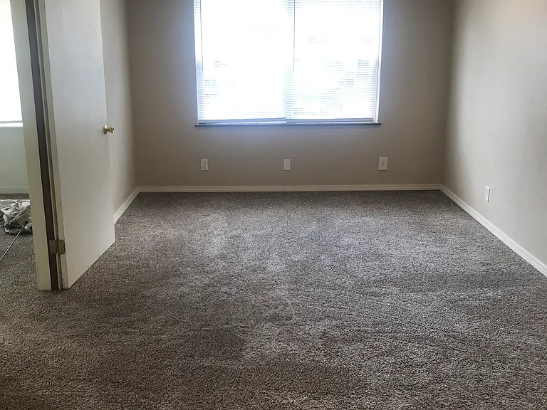 1220 Carol Dr — Photo 9