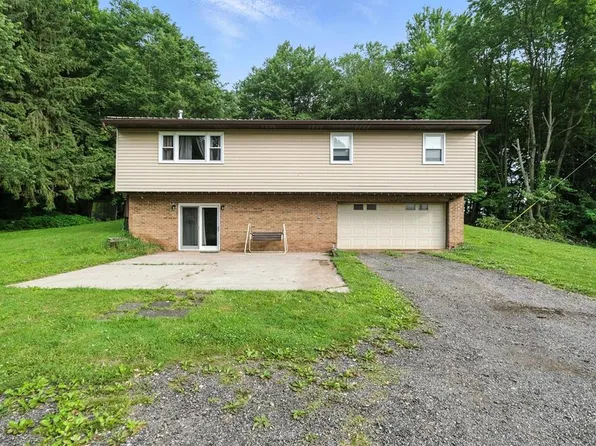 2307 Peterson Rd, Mansfield, OH 44903