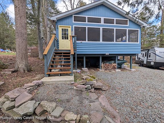 2nd image of 47 E Catskill Trail