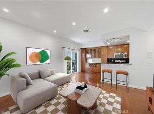 1554 N Hobart Blvd APT 2, Los Angeles, CA 90027