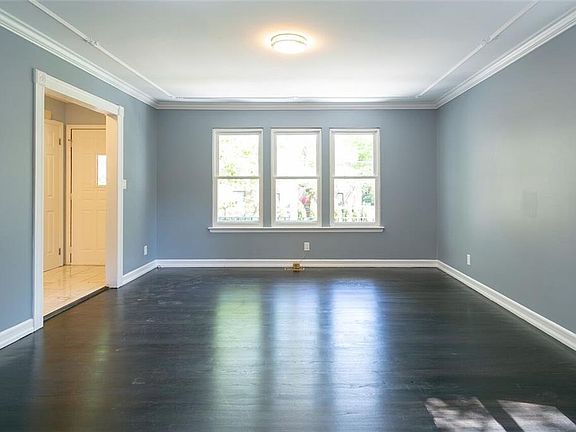 4th image of 1001 Palmer Ave