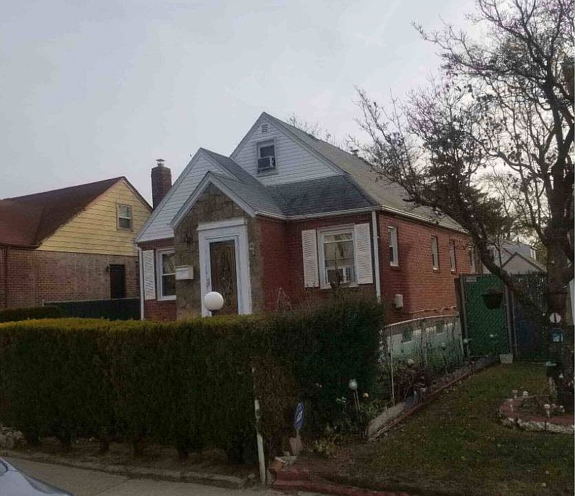 2nd image of 13019 218th St