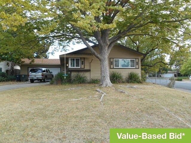 1st image of 7232 Calesa Ct