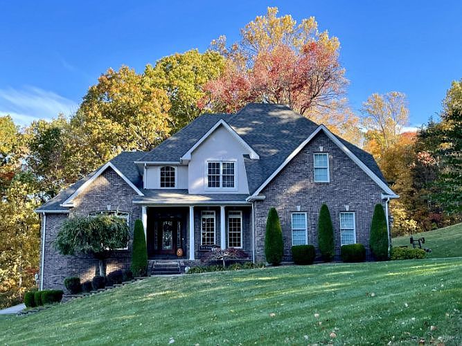 1st image of 879 Woods Edge Dr