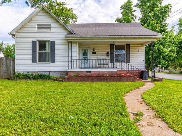 927 E Promenade St, Mexico, MO 65265