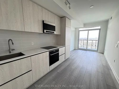 110 Broadway Ave Photo 1