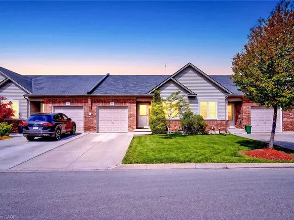 32 Woodburn Ave, Saint Catharines, ON L2P 0B8