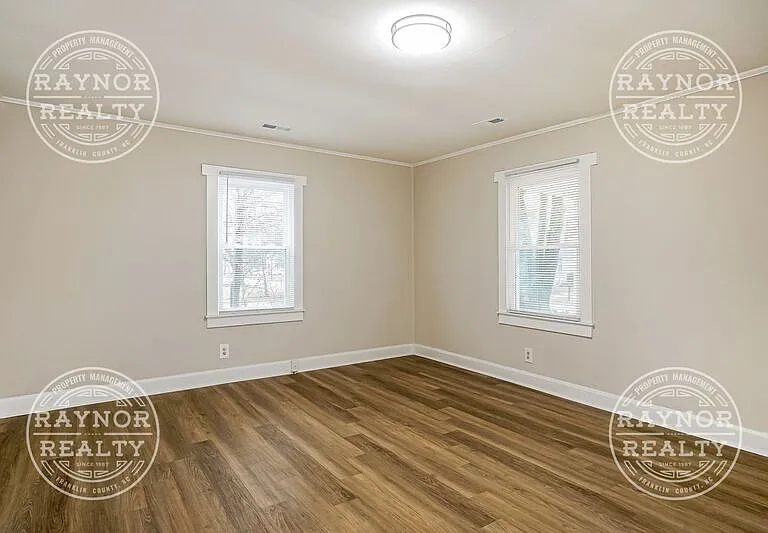 515 Dale St SW — Photo 6