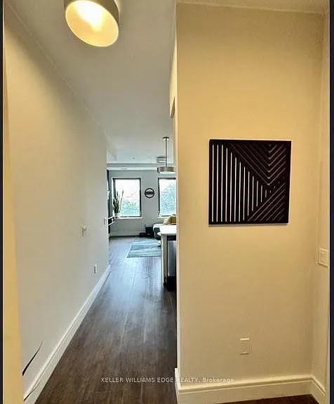 112 King St E #405 — Photo 8