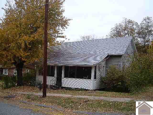 1st image of 332 Cumberland St